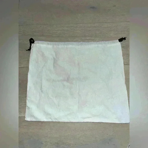 Cuyana Drawstring storage travel Dustbag - Picture 2 of 5